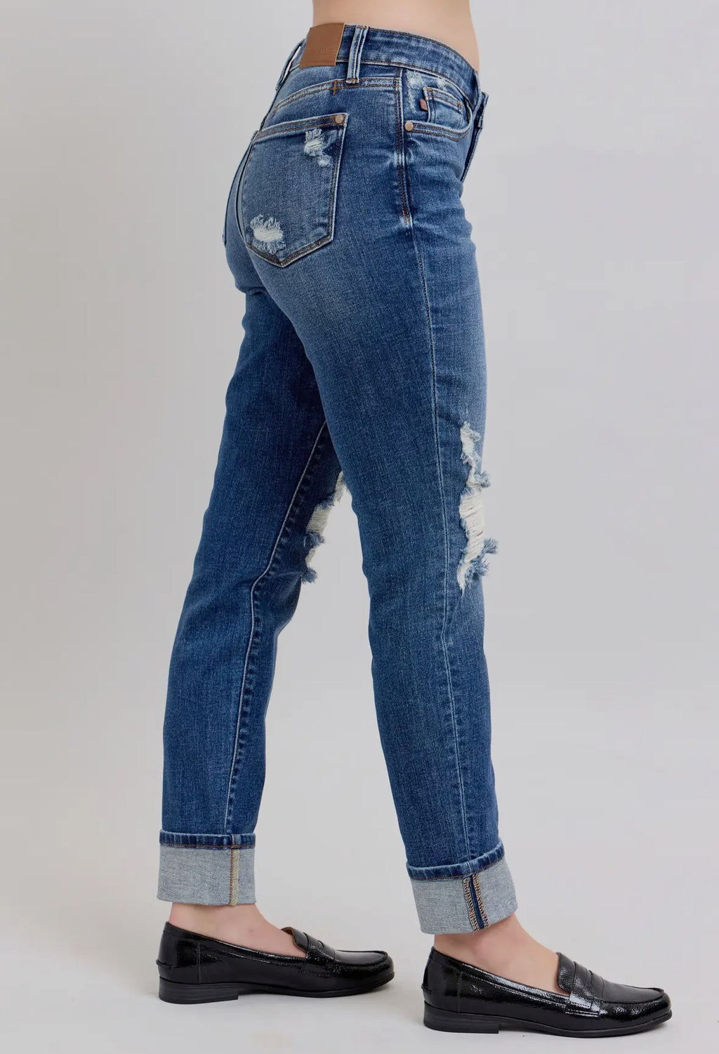 Judy Blue Mid-Rise Boyfriend Fit